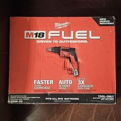 Milwaukee M18 FUEL Drywall Gun