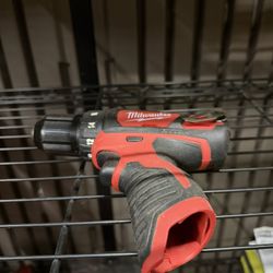 Milwaukee M12 Drill 