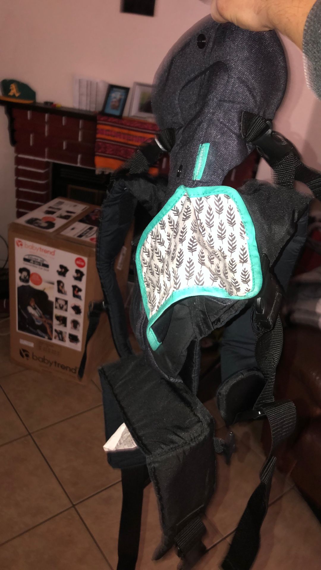 Infantino Flip 4 In 1 Convertible Carrier ( Baby )