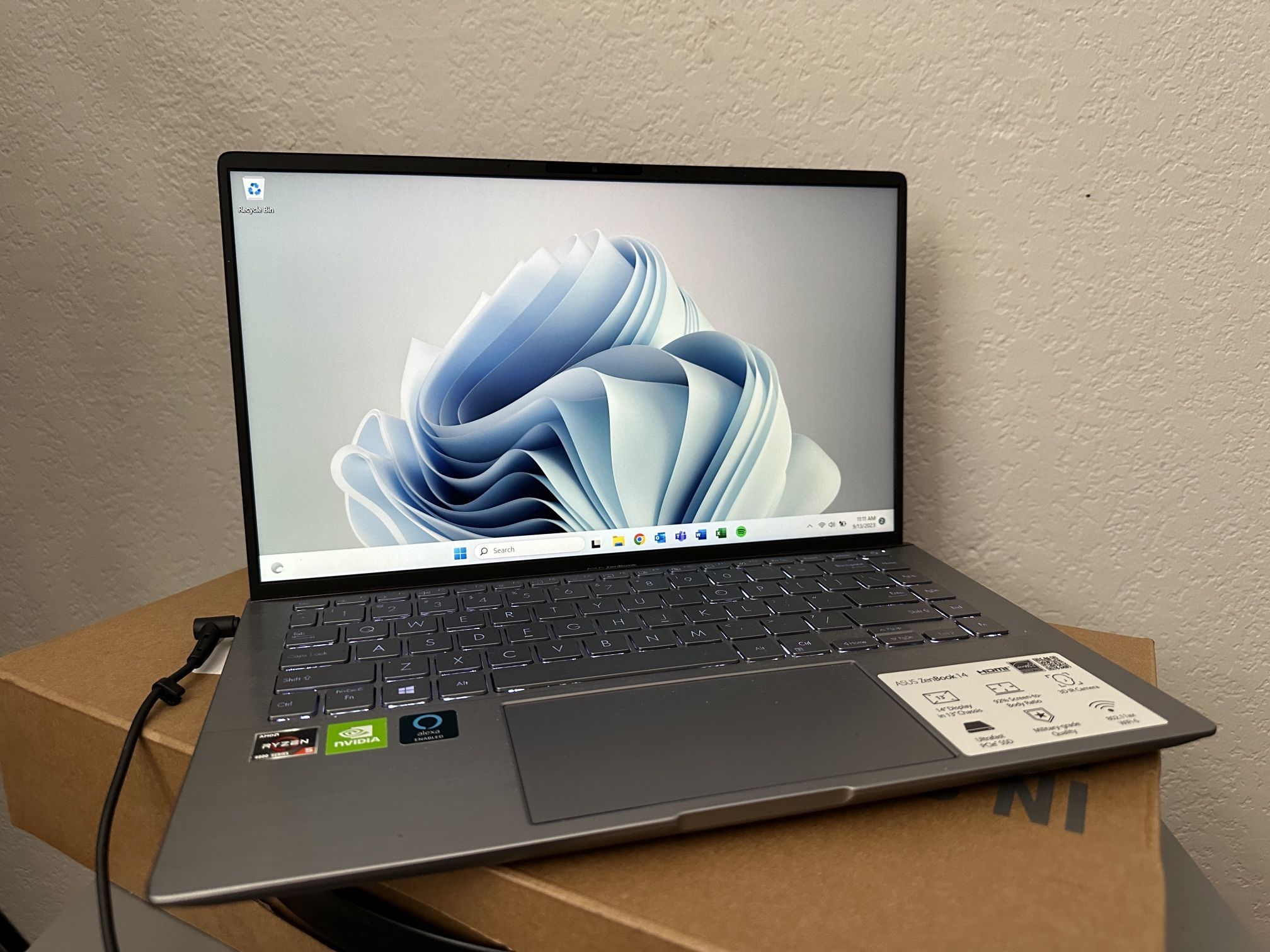 ASUS Zenbook 14" Laptop