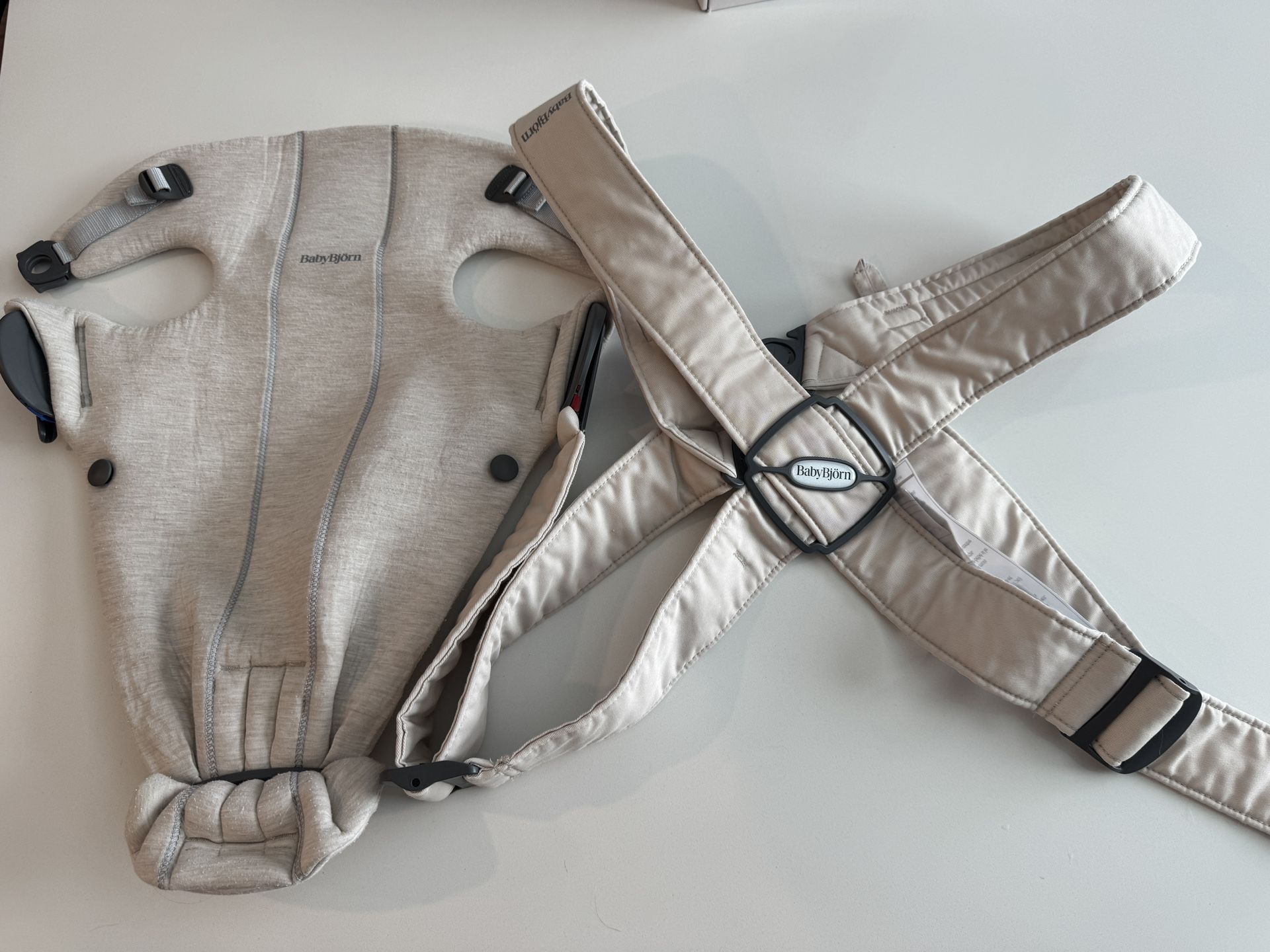 BabyBjörn Baby Carrier Mini