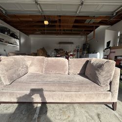 Velvet couch,can Deliver