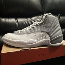 JORDAN 12 STEALTH SIZE 12