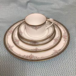 Noritake Blossom Mist Place Setting — Beautiful Pieces