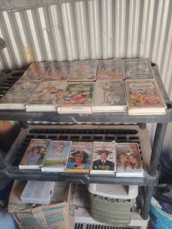 15 Walt Disney VHS Movies With Case