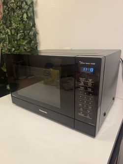 Panasonic Genius Sensor 1200W Microwave
