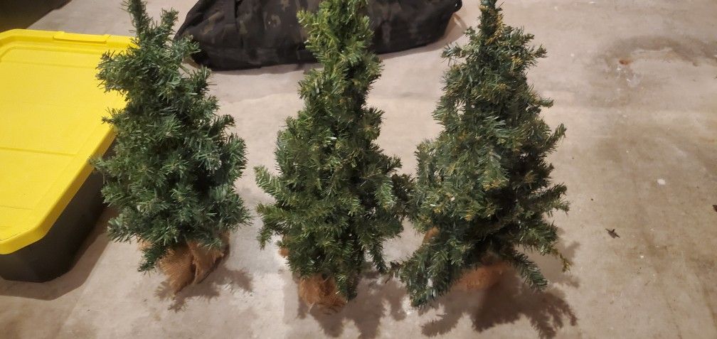 3 Fake tree