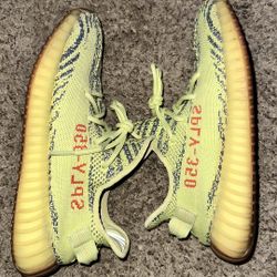 Yeezy (Semi-Frozen) NO BOX