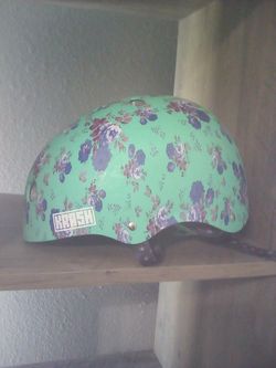 Child's safety helmet