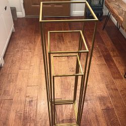 Decorative gold pillars wedding party decor