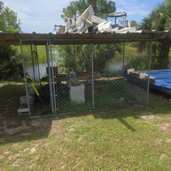  Dog Kennel 