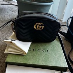 Gucci Purse Authentic 
