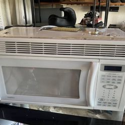 Goldstar microwave