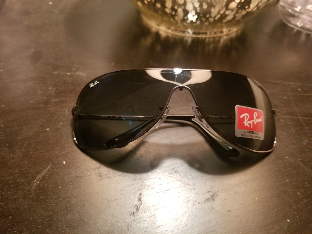 Vendo glasses Ray Ban New nuevos $75