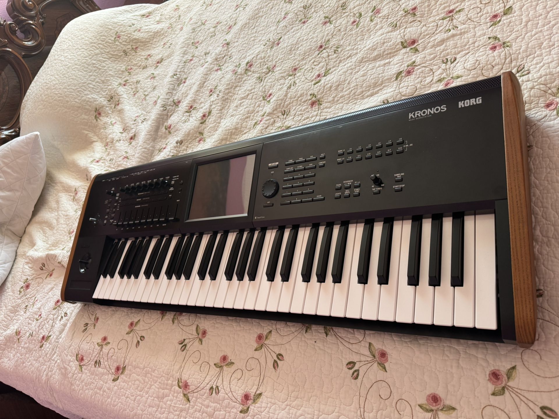 Korg Kronos 2 61