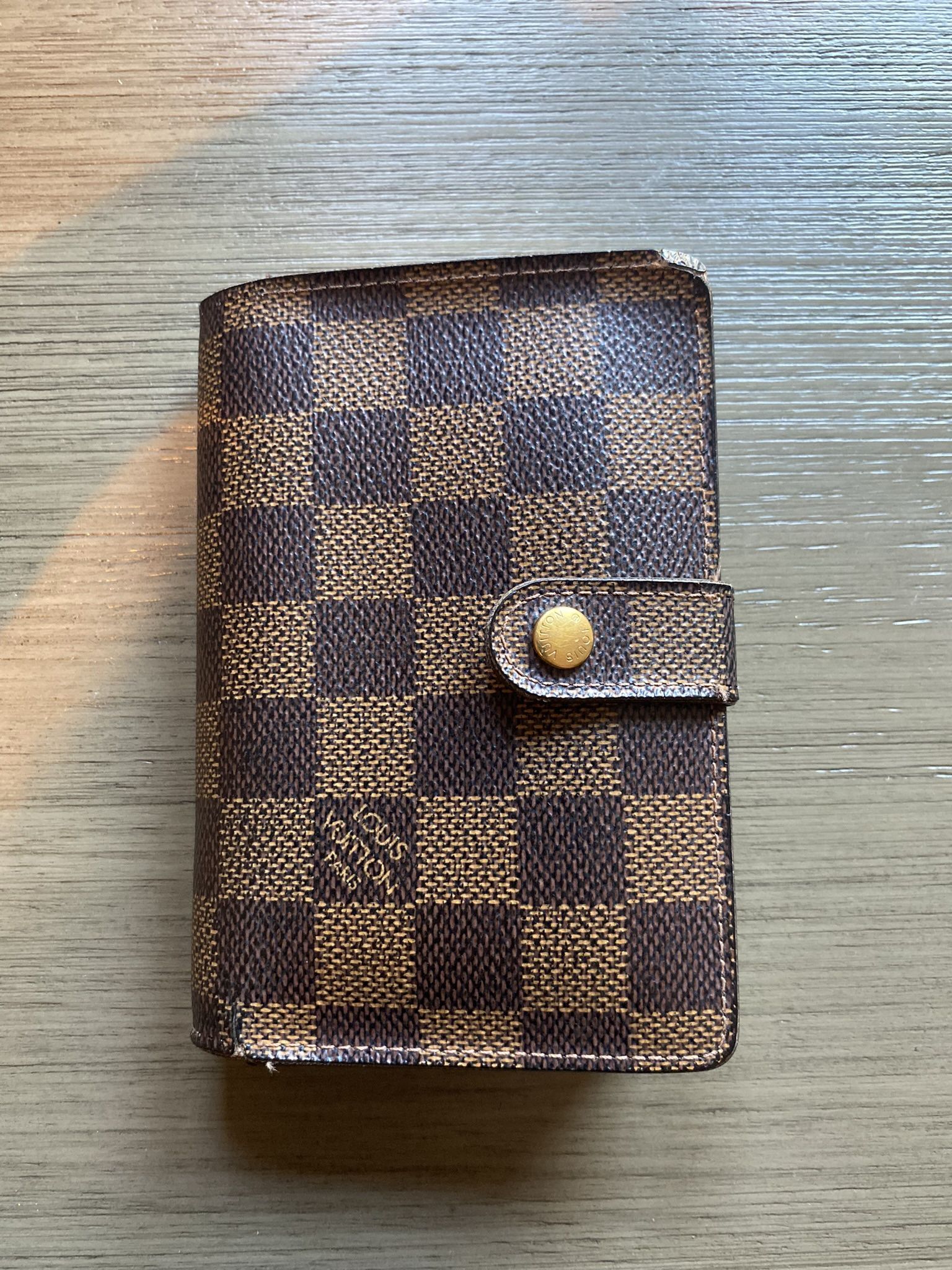 Louis Vuitton DAMIER EBENE Kiss Lock Wallet