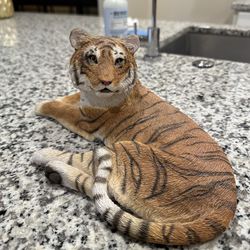 Sandicast Tiger Sculpture