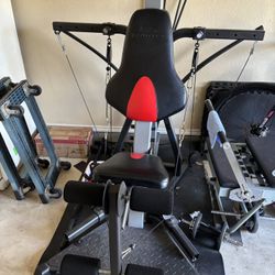 Bow flex Workout Machine With Attachments 