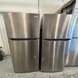 30” Stainless Steel Frigidaire Top&Bottom Refrigerator