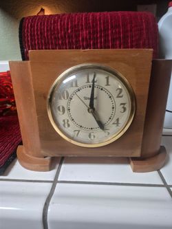 Vtg. United Electric Clock