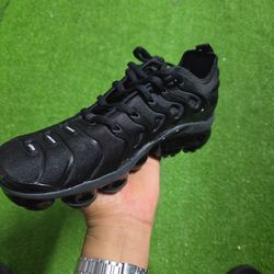 Vapormax plus