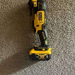 DeWalt 20V MAX XR Brushless Oscillating Multi-Tool