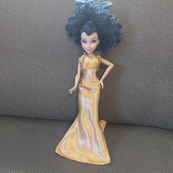 Disney/Hasbro  "Descendants Isle Of The Lost" Evie Blue Hair 2014 Doll