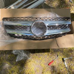 Mercedes Glk Front Grill