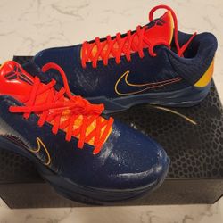 Nike Kobe V Caitlin Clark Size 7.5