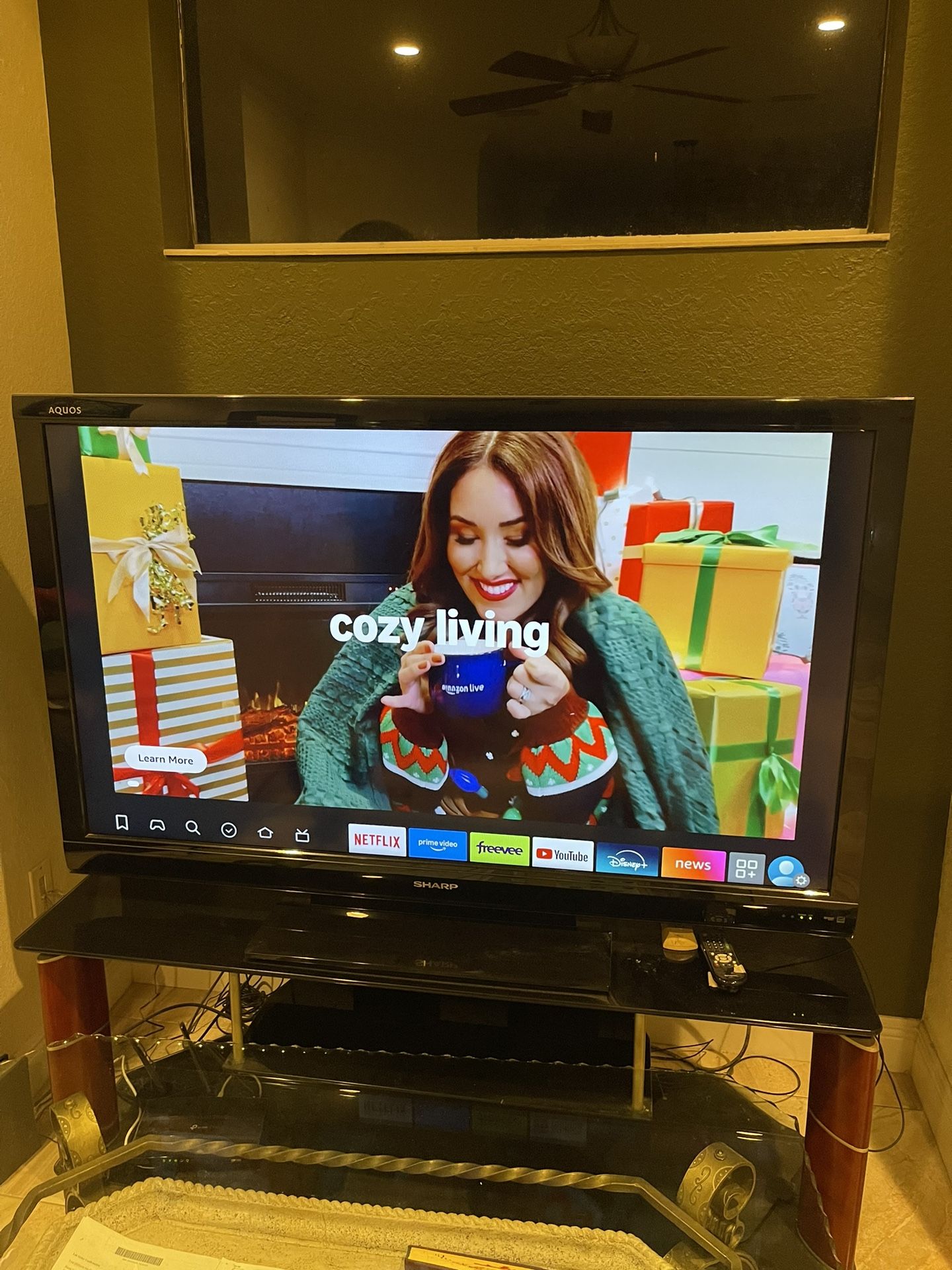 (NEED TO SELL ASAP!)Sharp - AQUOS / 60" Class / 1080p / 120Hz / LCD HDTV