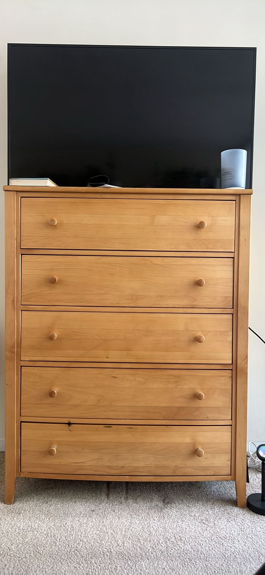 5 drawer Wood dresser