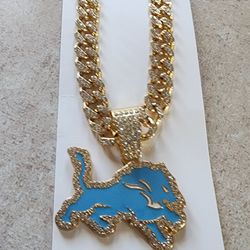 Detroit Lions FOOTBALL Iced Cuban Chain Necklace 20".  Silver AVAILABLE.  OTHER TEAMS AVAILABLE SHIPPING AVAILABLE