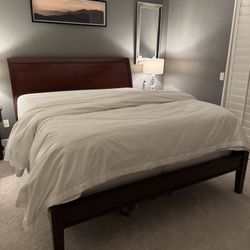 Pottery Barn Valencia bedroom set