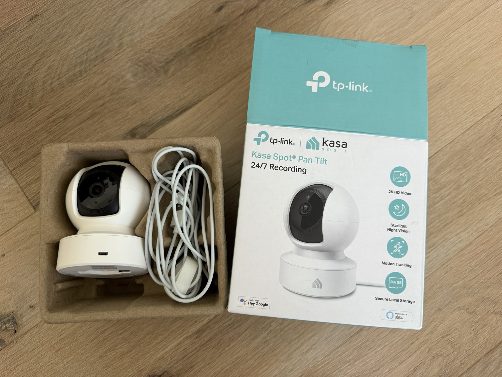 Kasa 2K QHD Security Camera Pan/Tilt, Starlight Sensor for Color Night Vision, Motion Detection for Baby & Pet Monitor, 2-Way Audio, Cloud & SD Card S