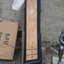 9 Ft Shuffleboard Tabe. New