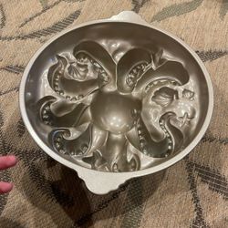 Cake Mold 