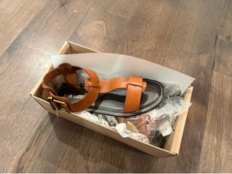 Steve Madden sandals new size 8,5