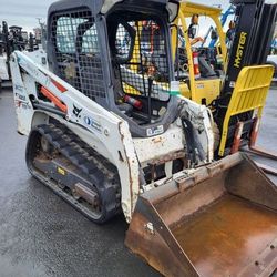 Bobcat T450 Skid Steer Loader