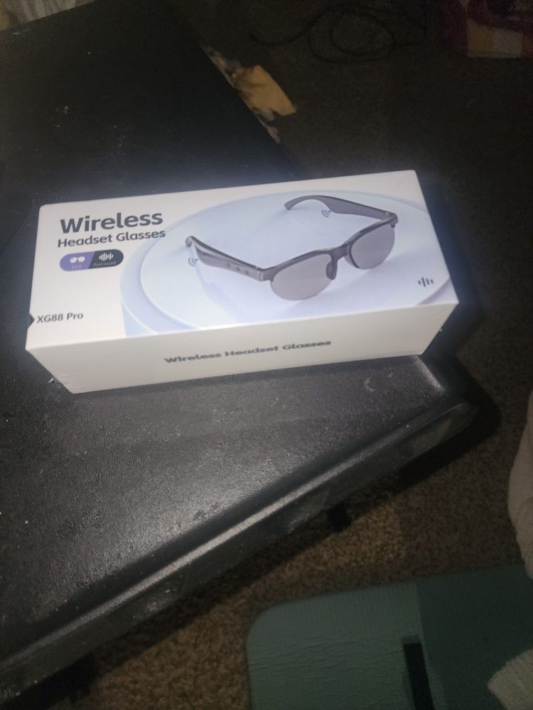 Wireless Bluetooth Shade Glasses