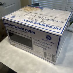 GE 1.1 cu. ft., 9501 Watts Capacity Countertop Microwave Oven