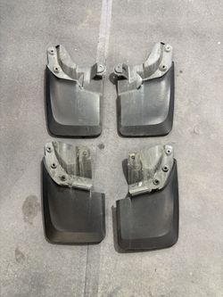 TACOMA MUD FLAPS 
