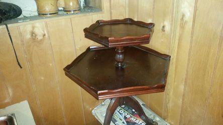 European table antique $ 200 obo