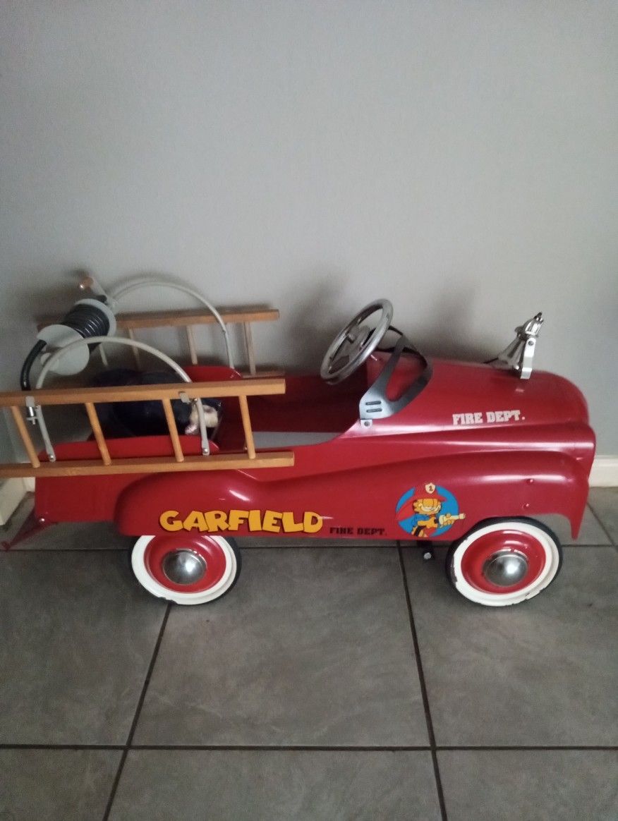 1970s Toy Pedal Car Garfield All Original