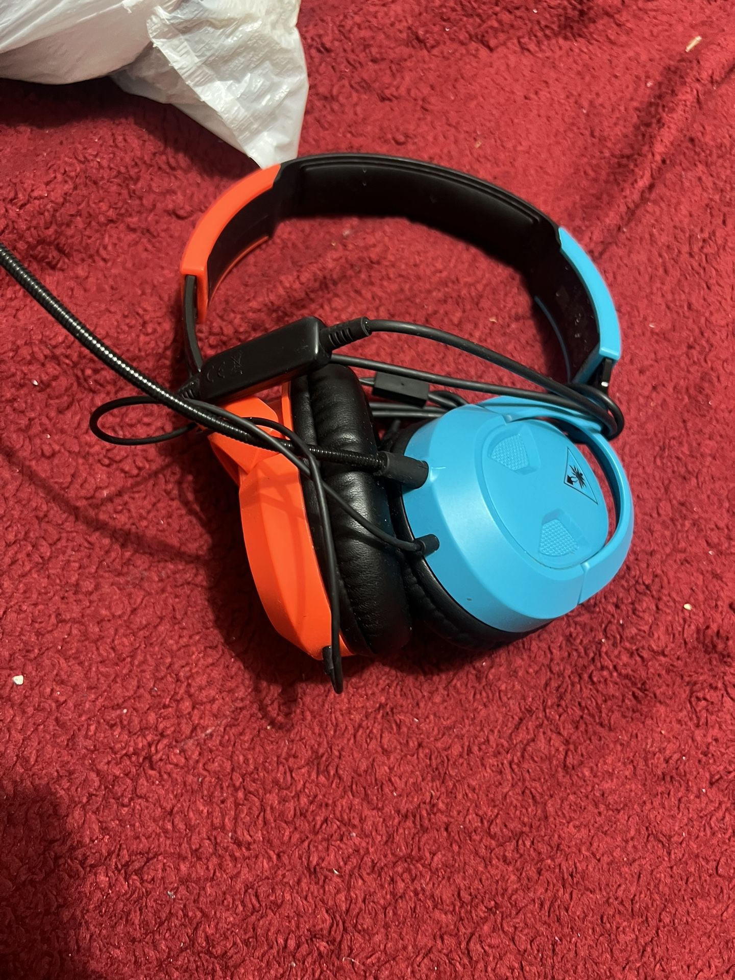 Gaming headphones