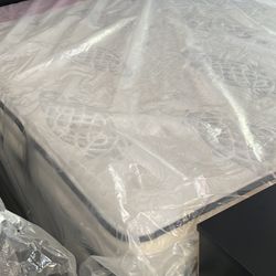 Queen size mattress $200 full-size mattress $200 twin size mattress $129