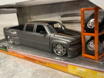 JADA JUST TRUCKS 1999 CHEVY SILVERADO DOOLEY METALLIC GRAY NEW IN BOX