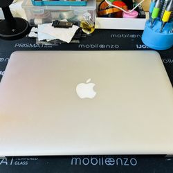 13” 2012 MacBook Pro i5 4Gb Ram 512Gb SSD