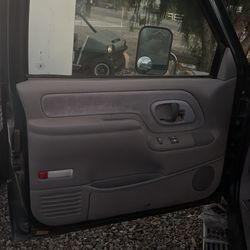 2 Door GMC Sierra 2(contact info removed)- King Cab Long Bed (Green)