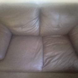 Couches Like New 