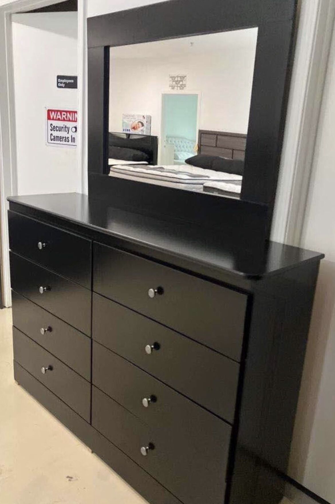 Eight Drawers Rials Dresser With Mirror 